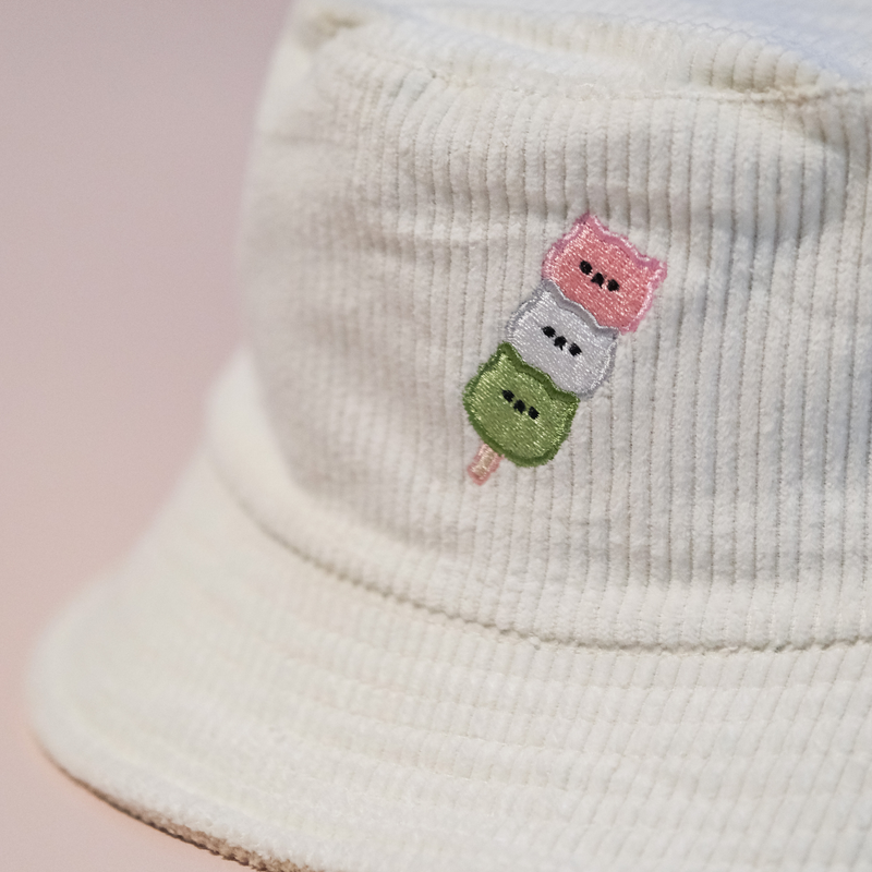 DANGO / TAIYAKI REVERSIBLE BUCKET HAT